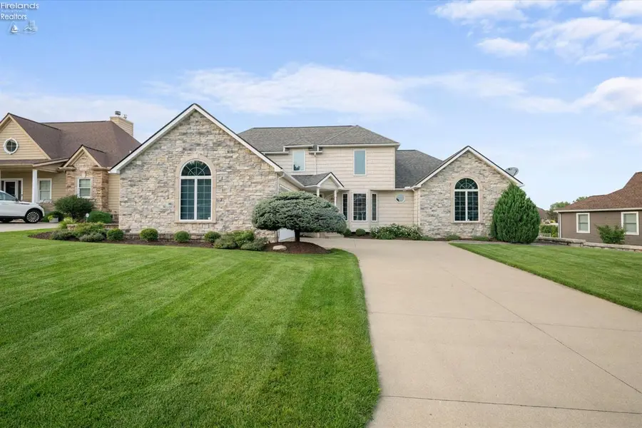 4555 E Forest Glen Lane, Marblehead, OH 43440 - #2