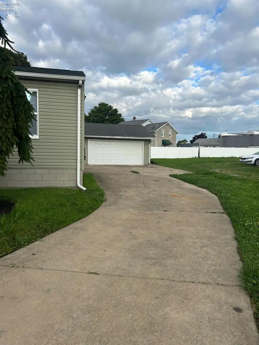 1627 Sycamore Line, Sandusky, OH 44870 - #2
