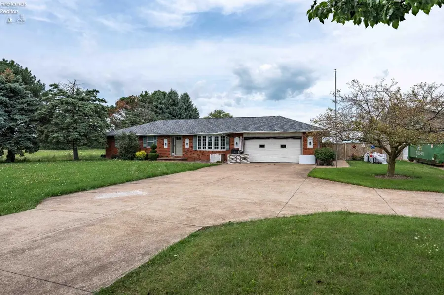 4253 W Harbor Road, Port Clinton, OH 43452 - #3