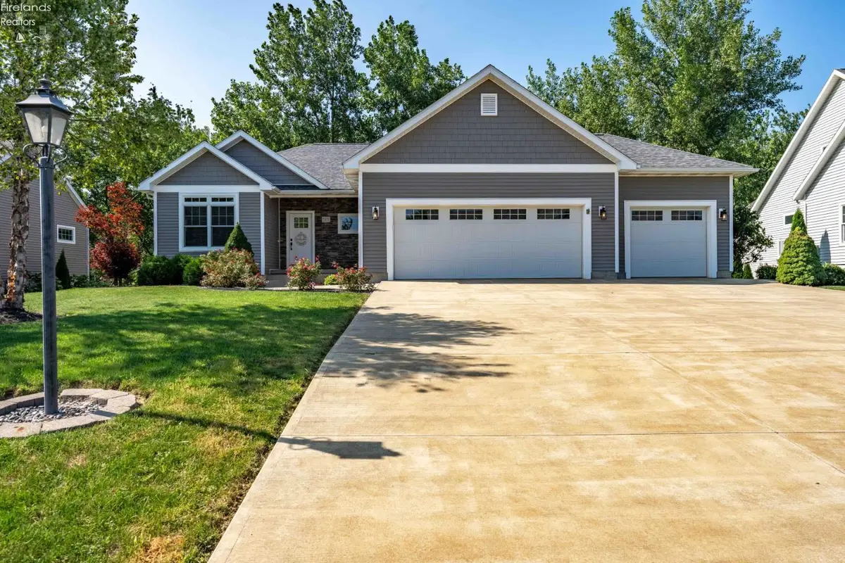 5131 E Blue Teal Drive, Port Clinton, OH 43452 - #1