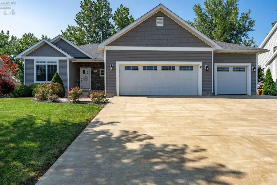 5131 E Blue Teal Drive, Port Clinton, OH 43452 - #2