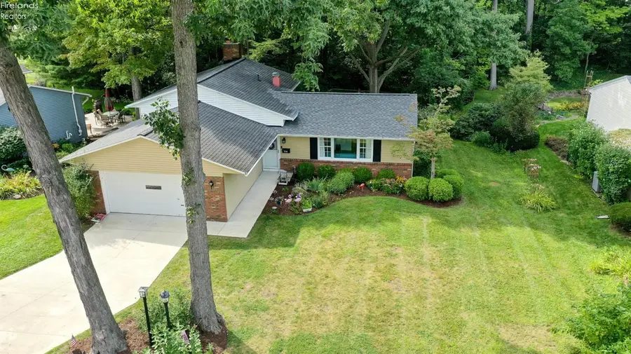 714 Strowbridge Drive, Huron, OH 44839 - #2