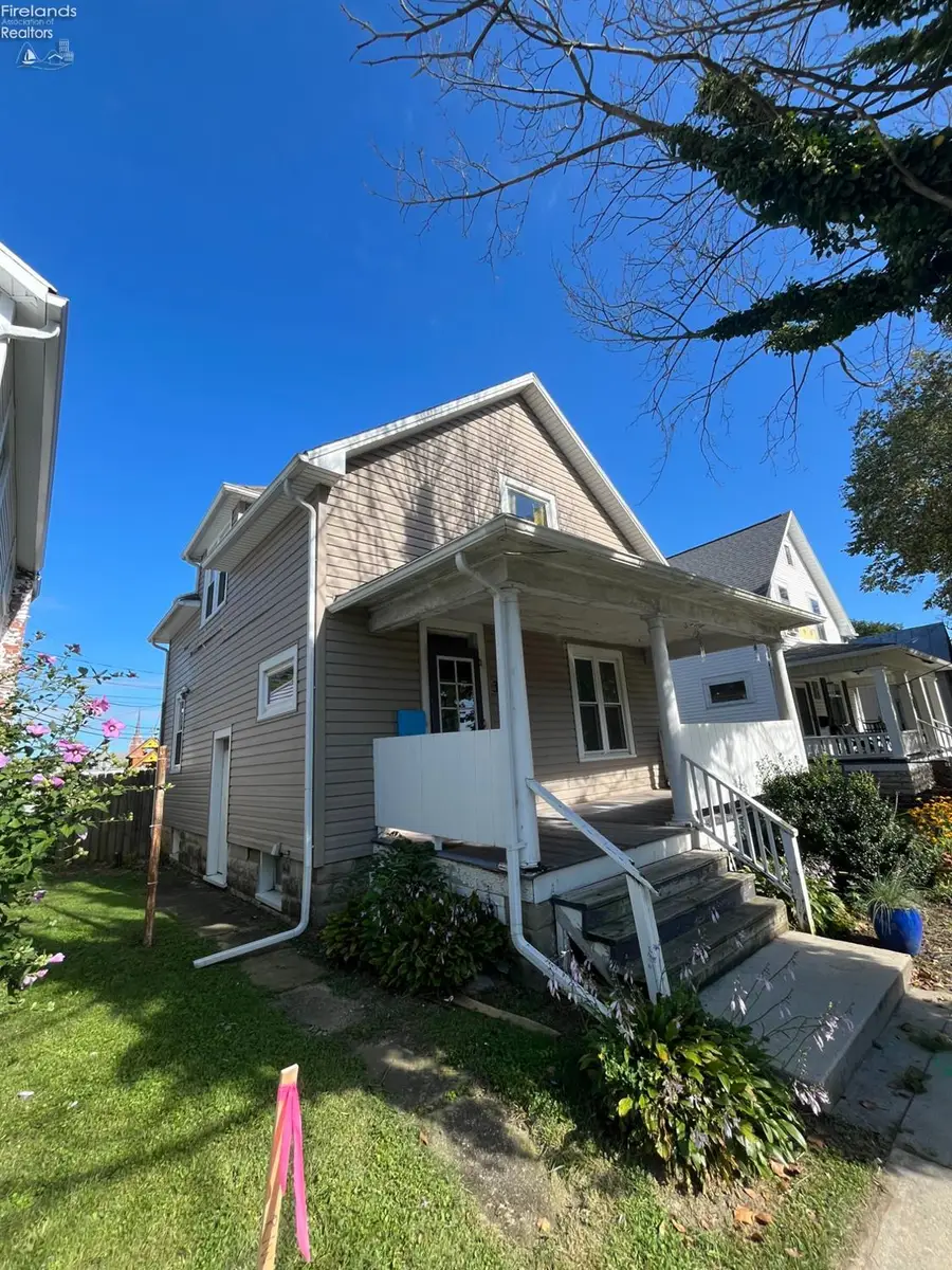 338 Circular Street, Tiffin, OH 44883 - #2