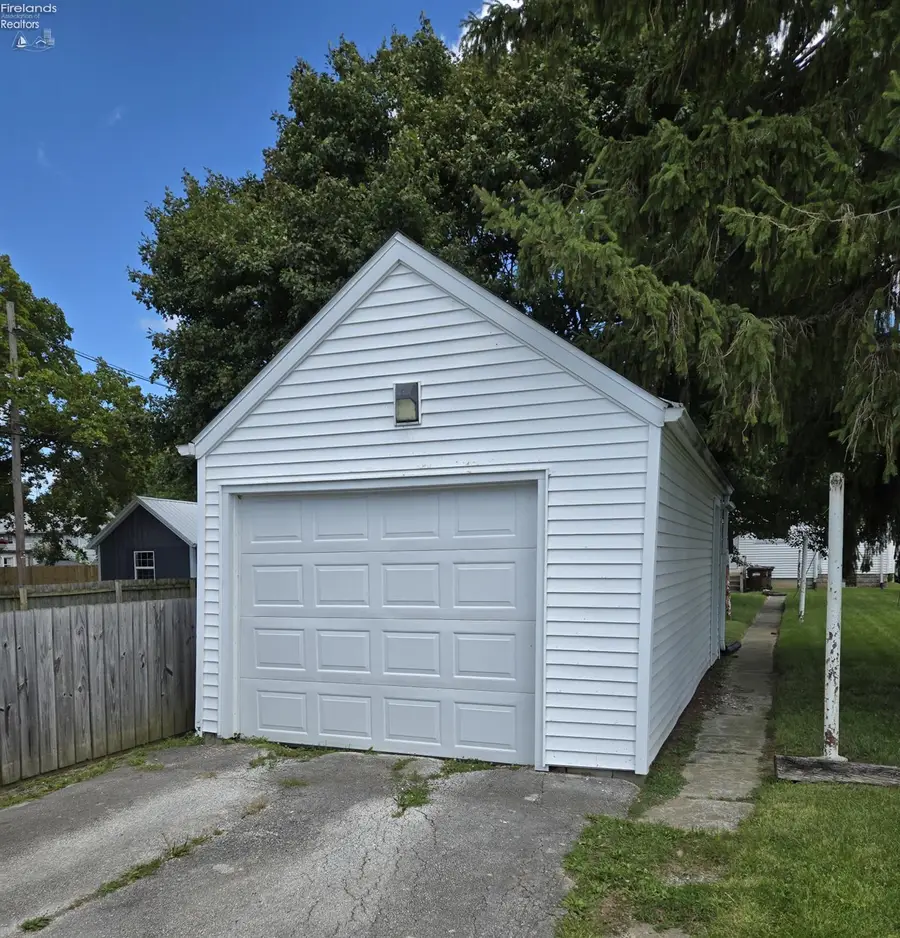 108 Ann Street, Tiffin, OH 44883 - #3