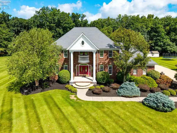 6232 Oak Point Estates, Lorain, OH 44053