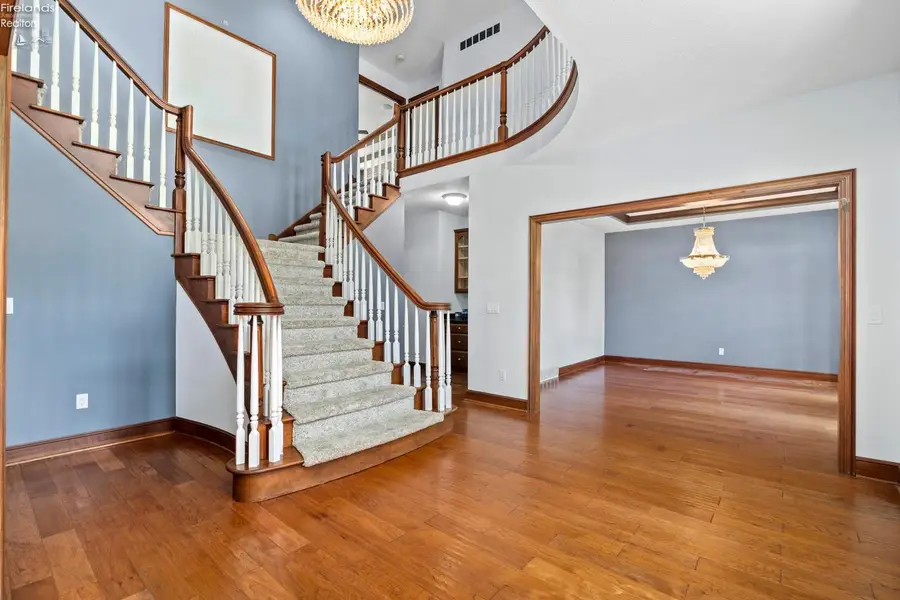 6232 Oak Point Estates, Lorain, OH 44053 - #3
