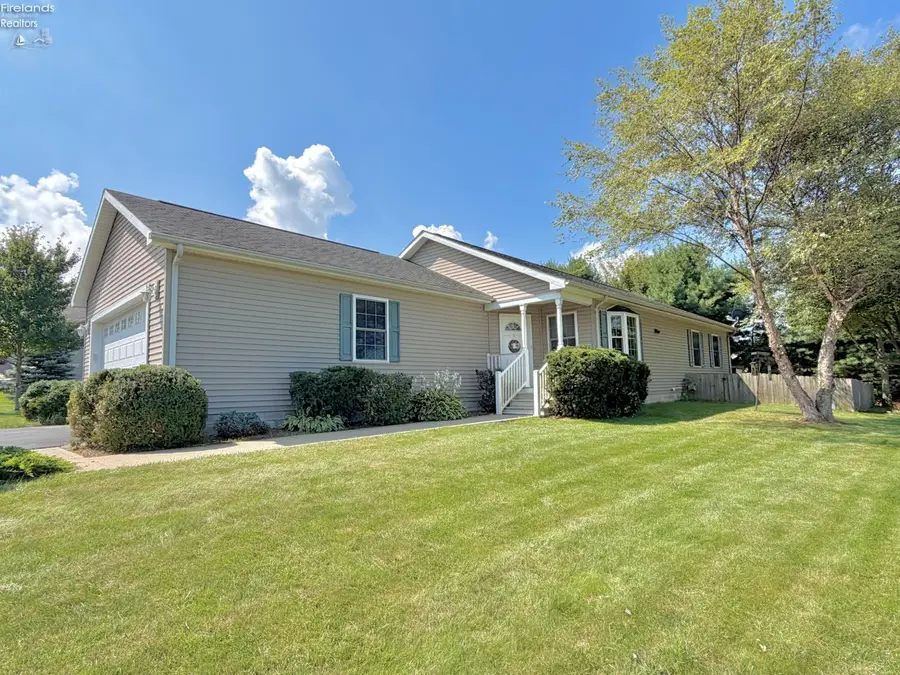 119 Country View Drive, Bellevue, OH 44811 - #3