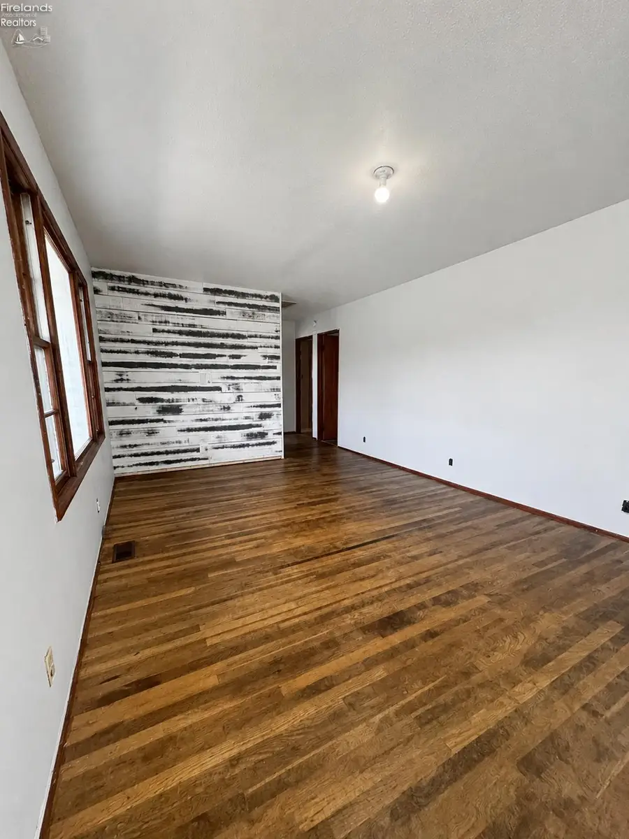 6081 W Boysen Road, Oak Harbor, OH 43449 - #2