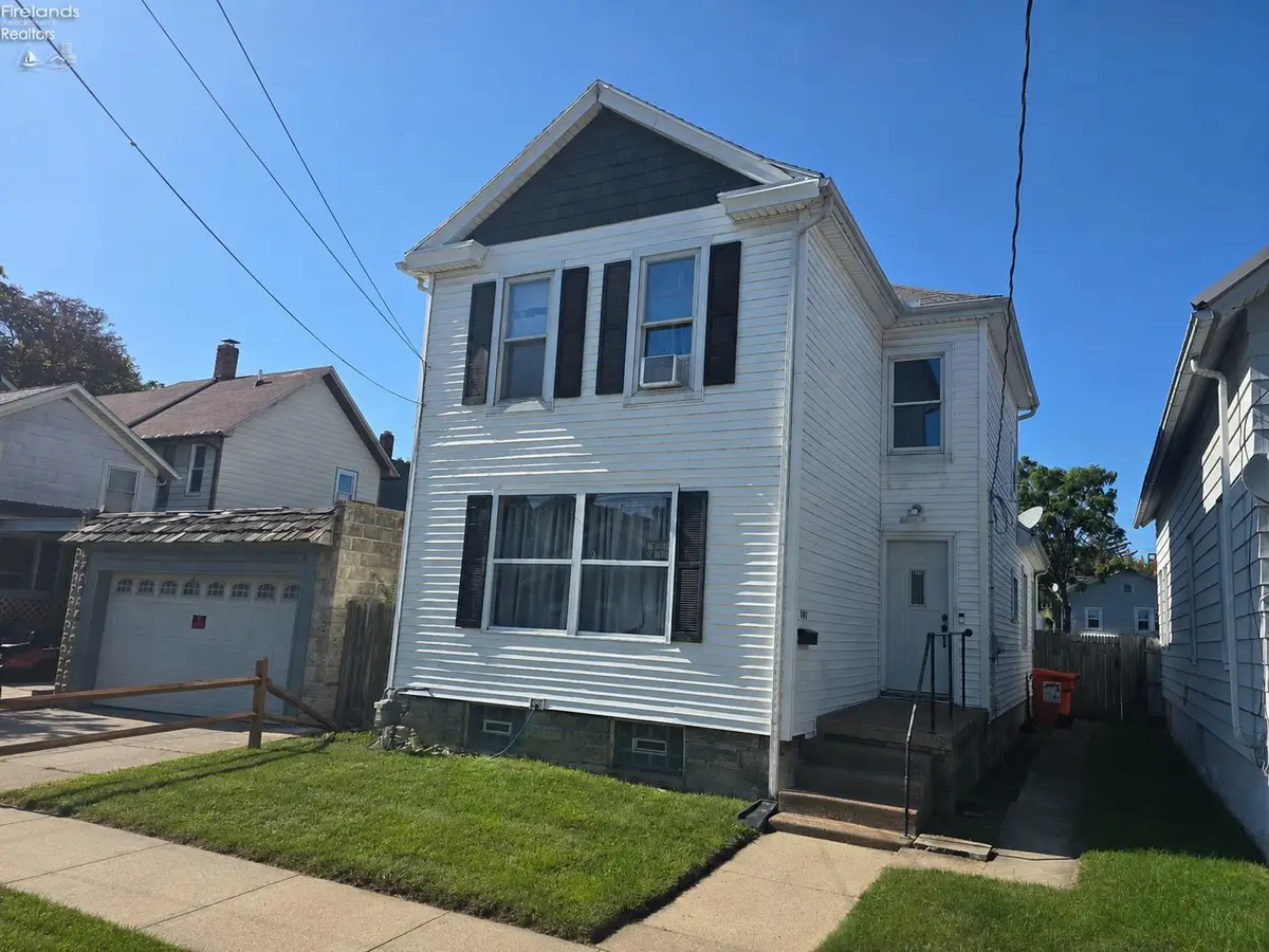 407 Center Street, Sandusky, OH 44870 - #1