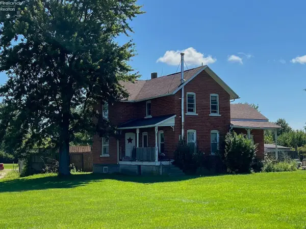 8840 W Genzman Road, Oak Harbor, OH 43449