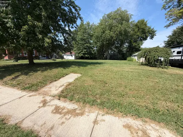 429 W Cherry Street, Clyde, OH 43410