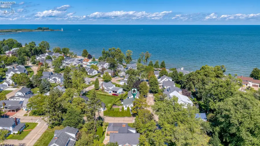 319 Seneca Avenue, Huron, OH 44839 - #3