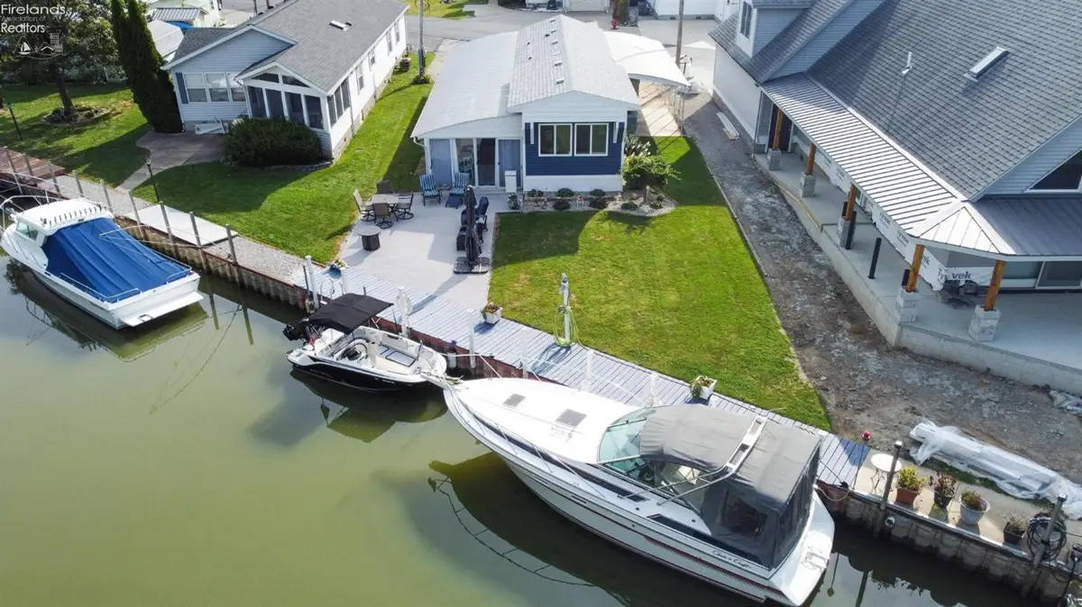 1550 N Anchor Avenue, Port Clinton, OH 43452 - #1