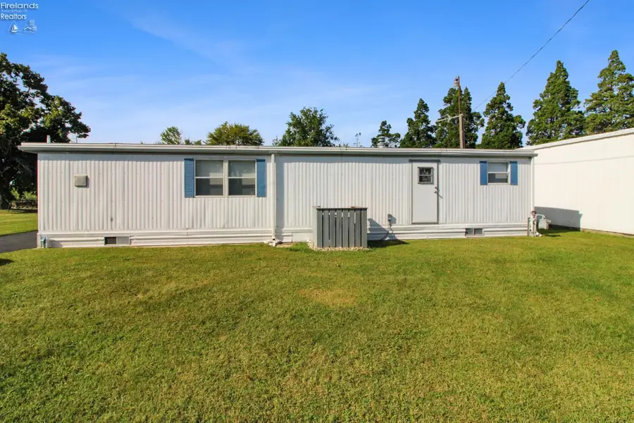 2825 W Rising Sun Road, Port Clinton, OH 43452 - #3
