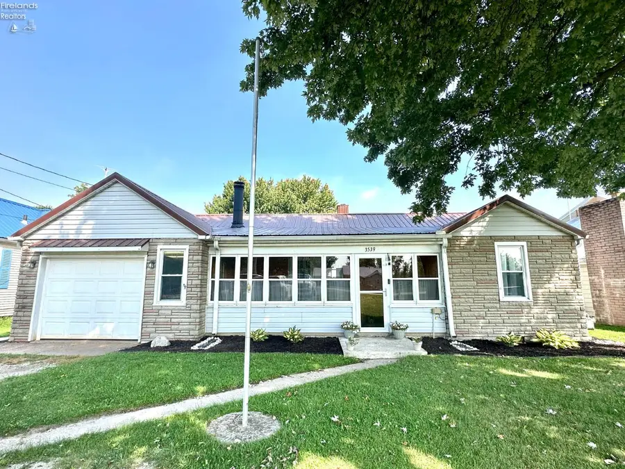 3539 W Harbor Road, Port Clinton, OH 43452 - #2