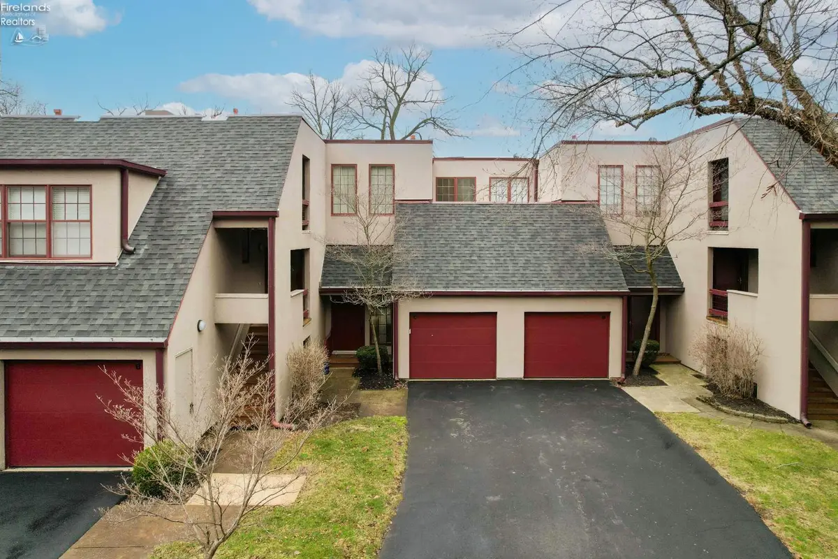 4395 Marin Woods #C, Port Clinton, OH 43452 - #1