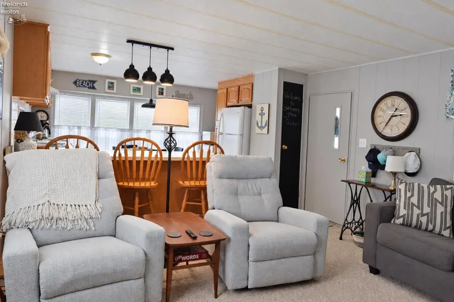 8175 E North Shore Boulevard #8, Marblehead, OH 43440 - #2