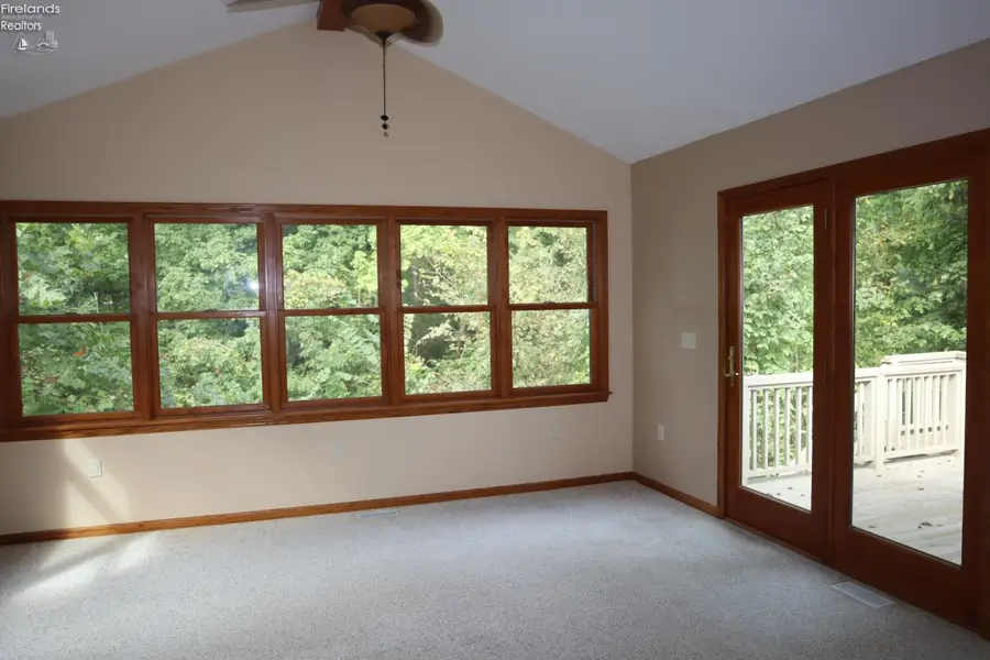 24 Ridgewood Drive, Norwalk, OH 44857 - #3