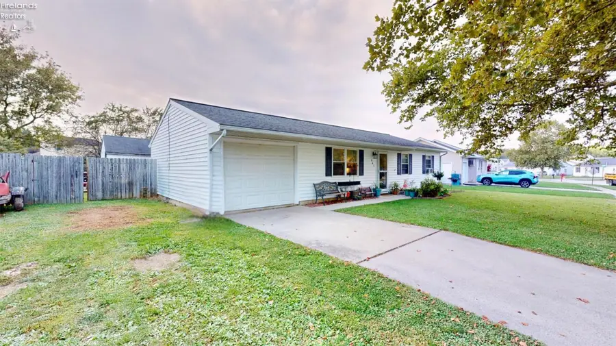 961 Quail Drive, Fremont, OH 43420 - #2