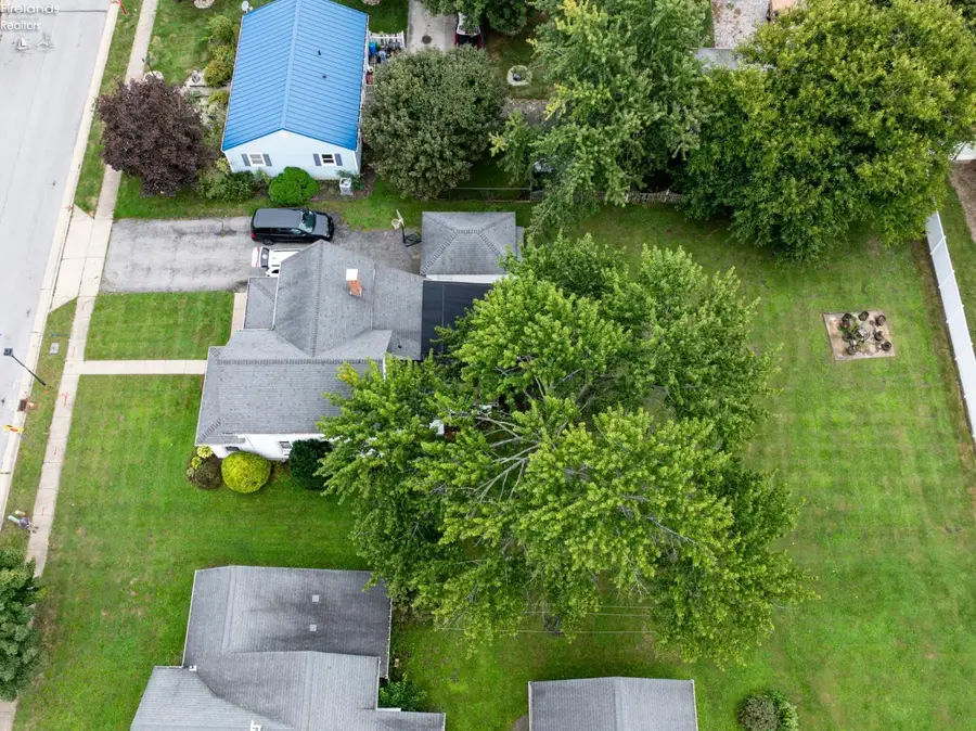 226 Arch Street, Clyde, OH 43410 - #2