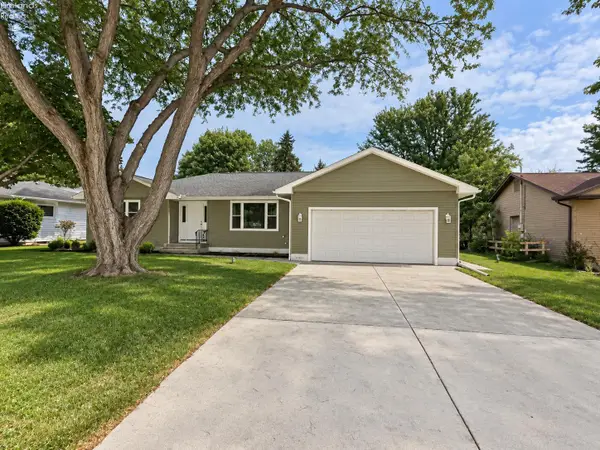 2124 Roselawn Drive, Fremont, OH 43420