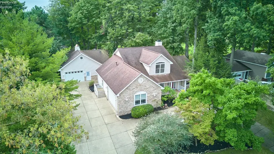 304 Riverside, Huron, OH 44839 - #2