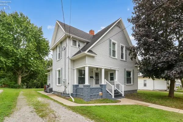 128 Mechanic Street, Clyde, OH 43410