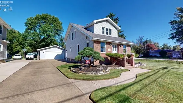 1700 Buckland Avenue, Fremont, OH 43420