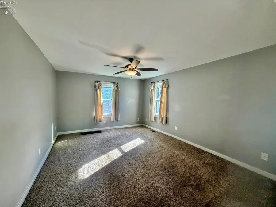 6 W Elm Street, Norwalk, OH 44857 - #3