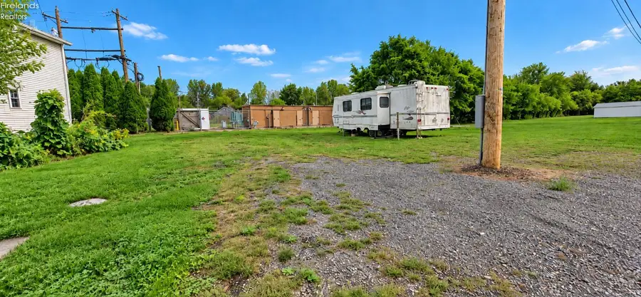 3 Buckeye, New London, OH 44851 - #2