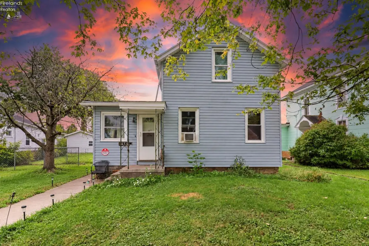 435 4th Street, Fremont, OH 43420 - #1