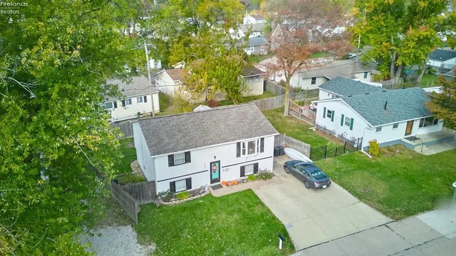 133 Richland Avenue, Huron, OH 44839 - #3