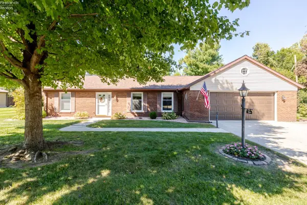 36 Shaker Court, Fremont, OH 43420