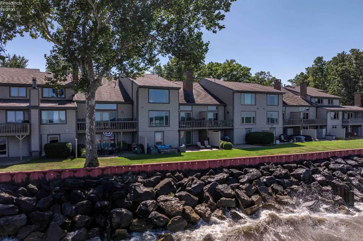1130 By The Shores Drive #6, Huron, OH 44839 - #1