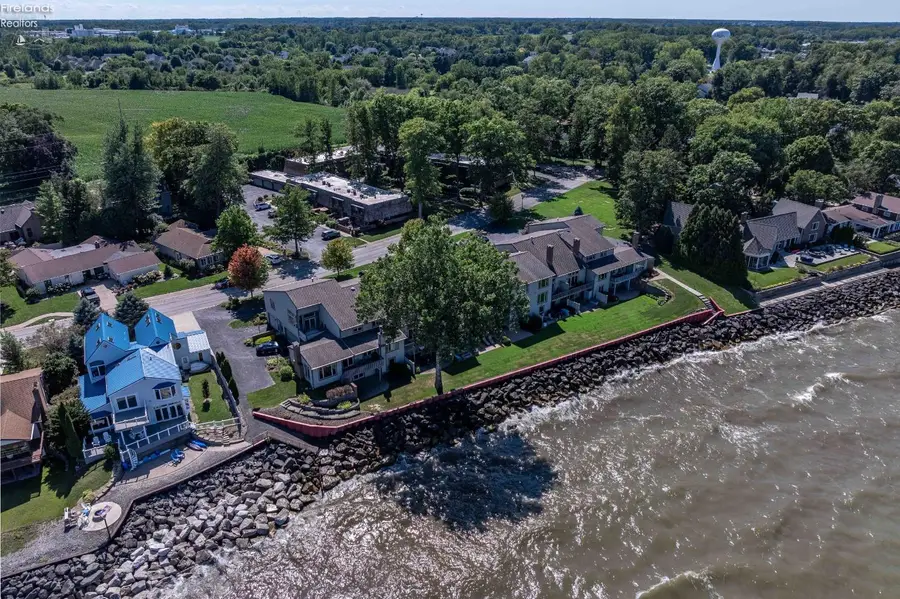 1130 By The Shores Drive #6, Huron, OH 44839 - #2