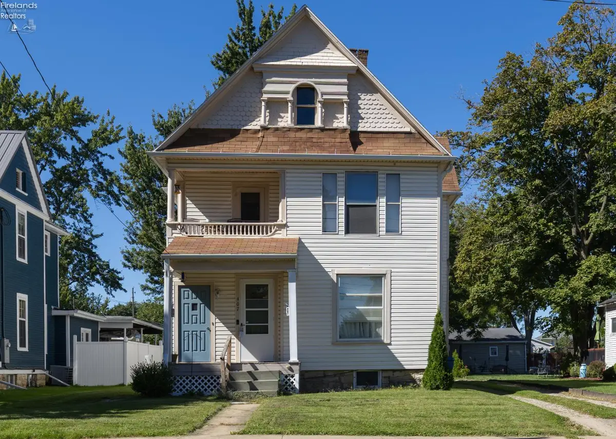307 Northwest Street, Bellevue, OH 44811 - #1