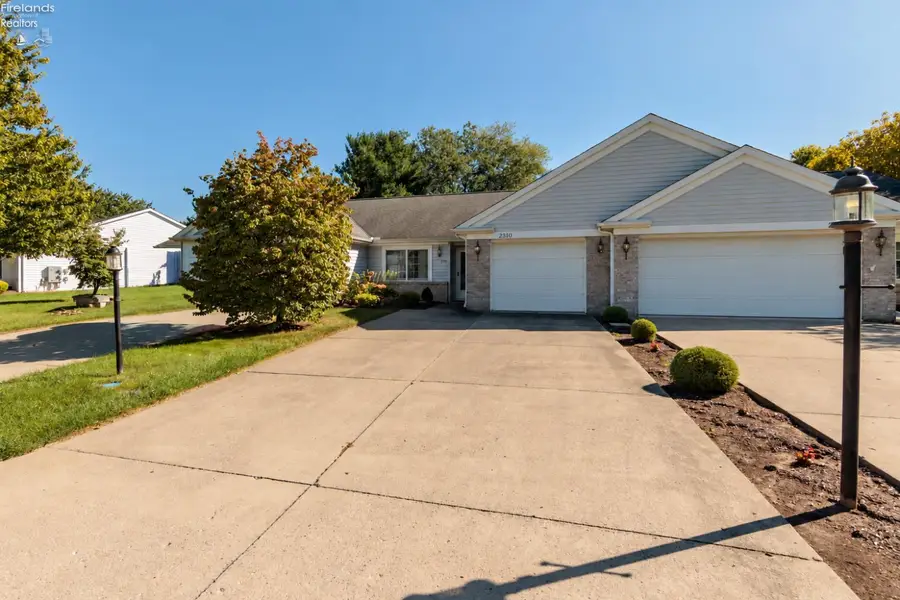 2310 Westwind Drive, Sandusky, OH 44870 - #2