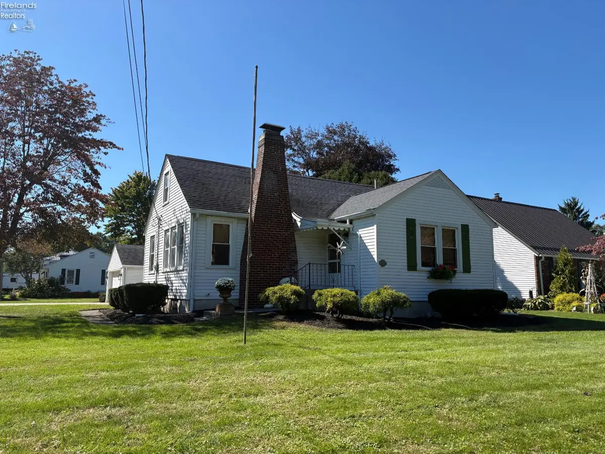 109 Elm Street, Walbridge, OH 44839 - #1