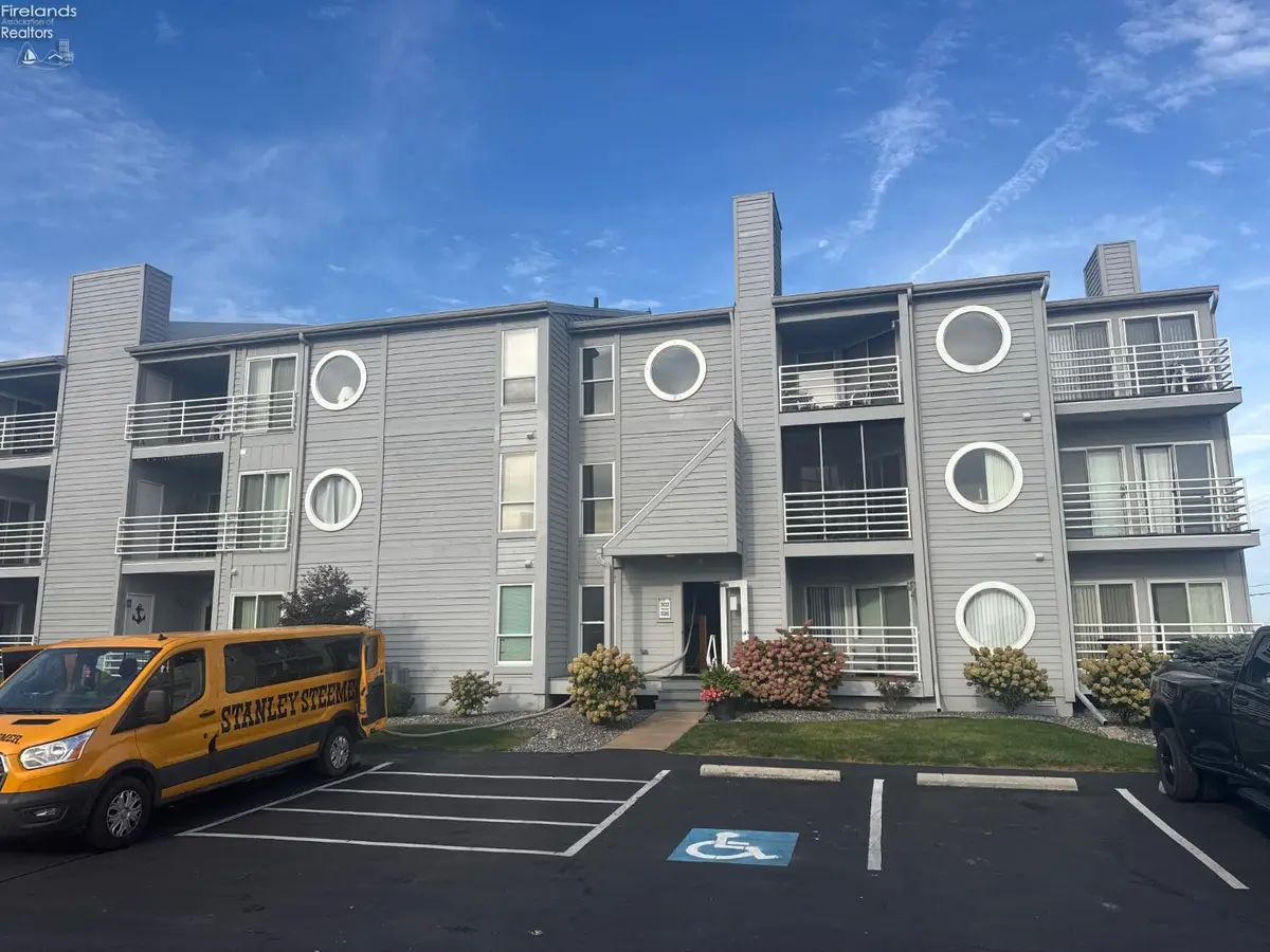 328 Clinton Reef Drive, Port Clinton, OH 43452 - #1