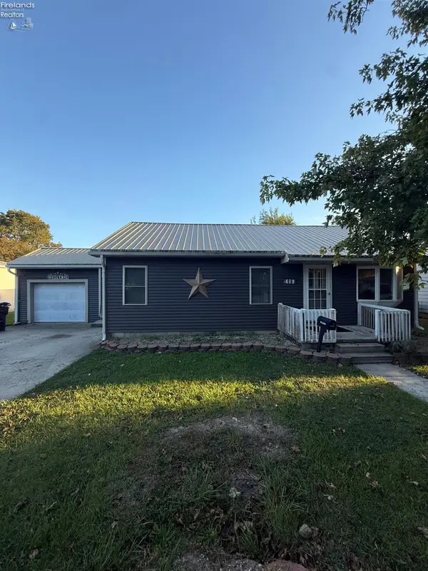 419 East Stevenson, Gibsonburg, OH 43431