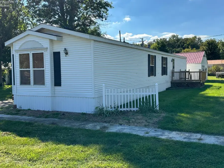200 N Ontario Street, Lacarne, OH 43439 - #3