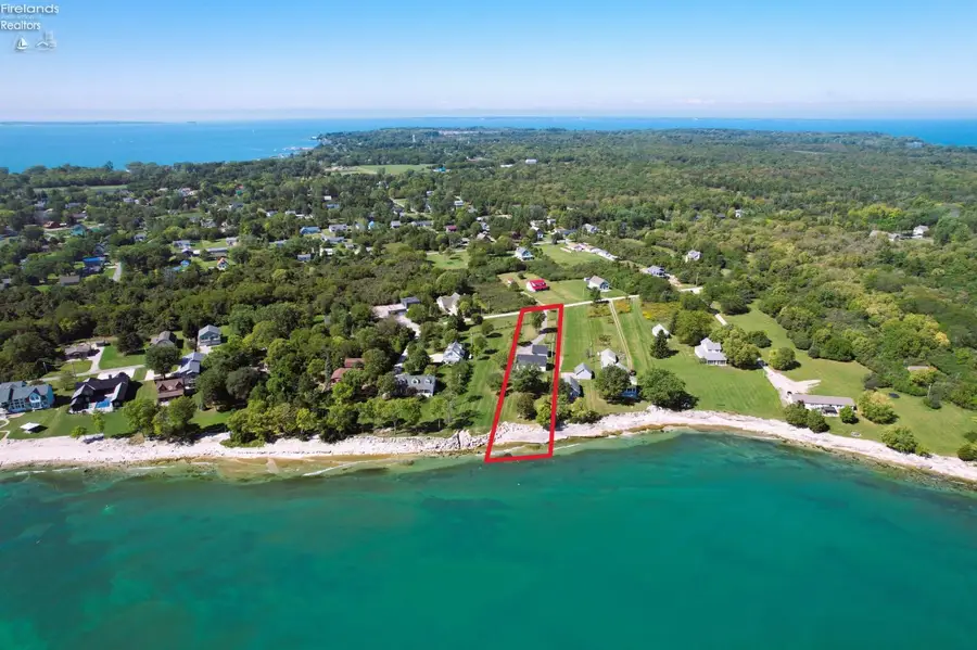 232 Mcgettigan Lane, Kelleys Island, OH 43438 - #2