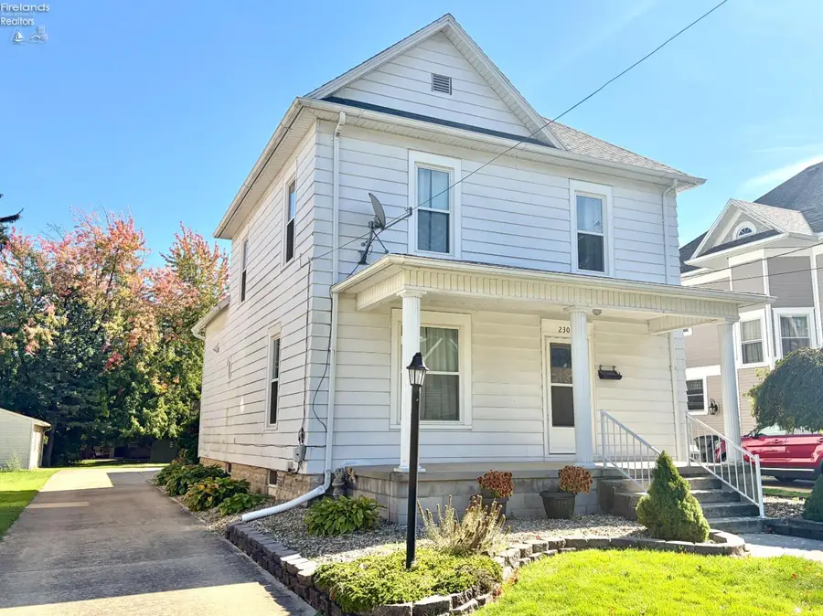 230 Euclid Avenue, Bellevue, OH 44811 - #3