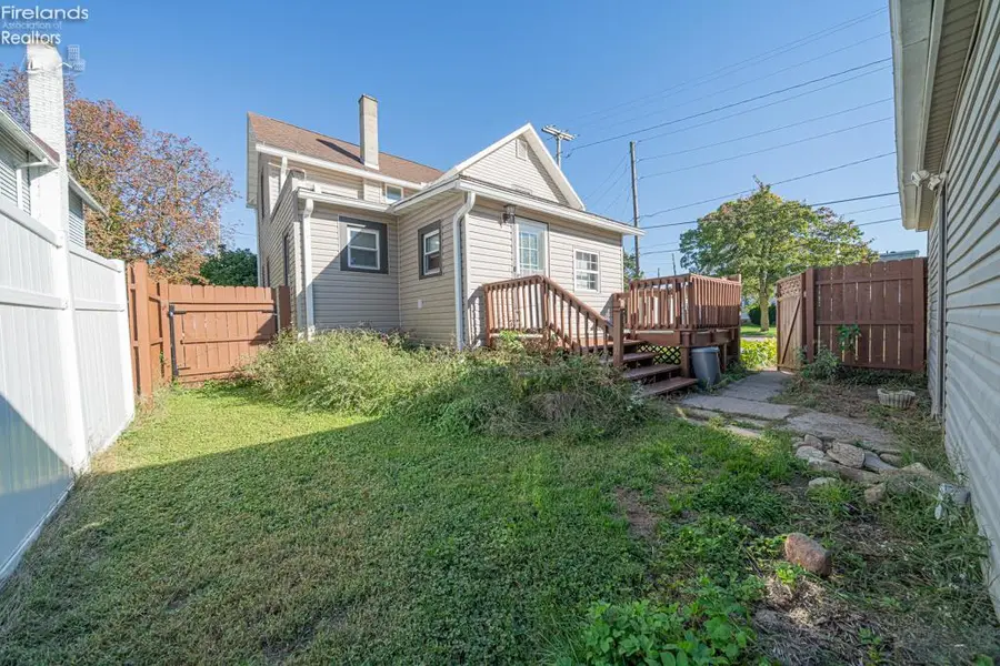 609 S Main Street, Clyde, OH 43410 - #3