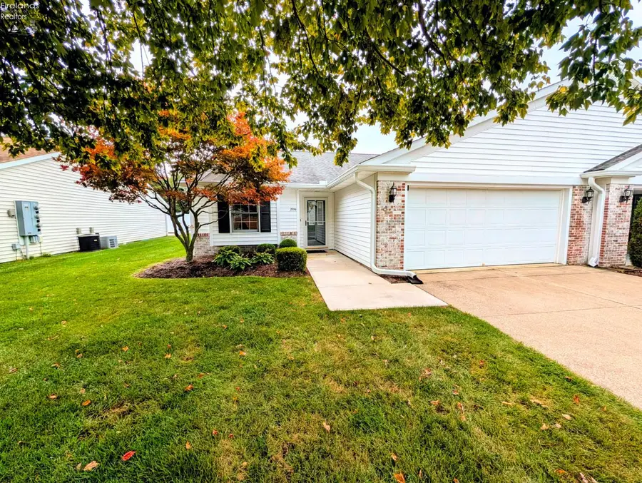 206 Lisa Ann Drive, Huron, OH 44839 - #3