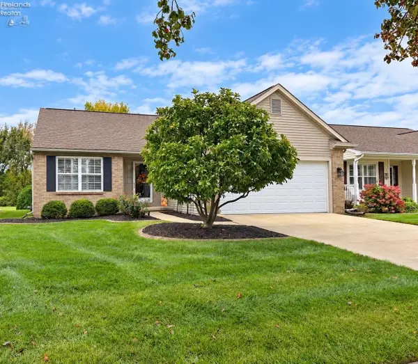 7032 Longwater Dr., Maumee, OH 43537