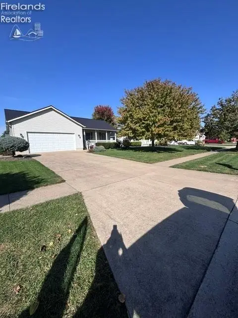26 Katlyn Drive, Fremont, OH 43420 - #2