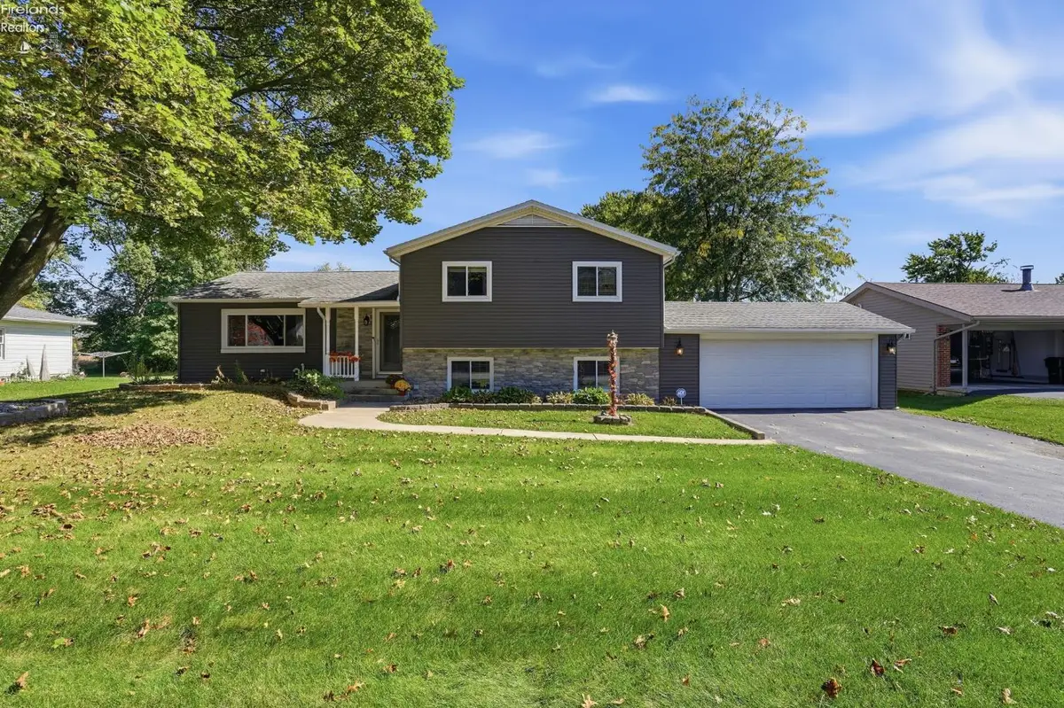 145 Gibson Court, Tiffin, OH 44883 - #1
