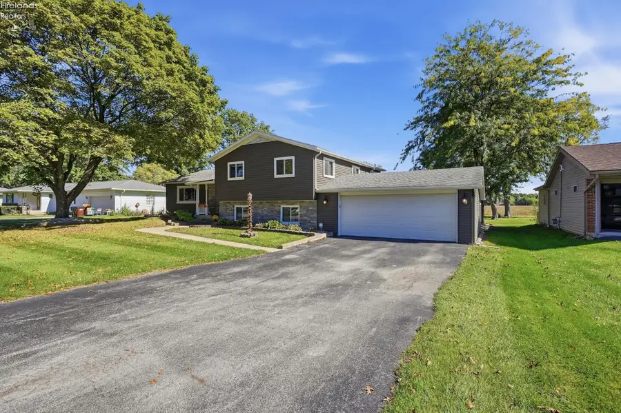 145 Gibson Court, Tiffin, OH 44883 - #2