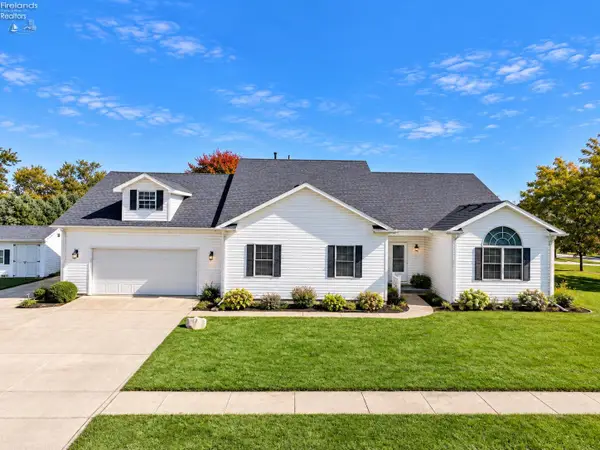 1041 Anna Lane, Bowling Green, OH 43402